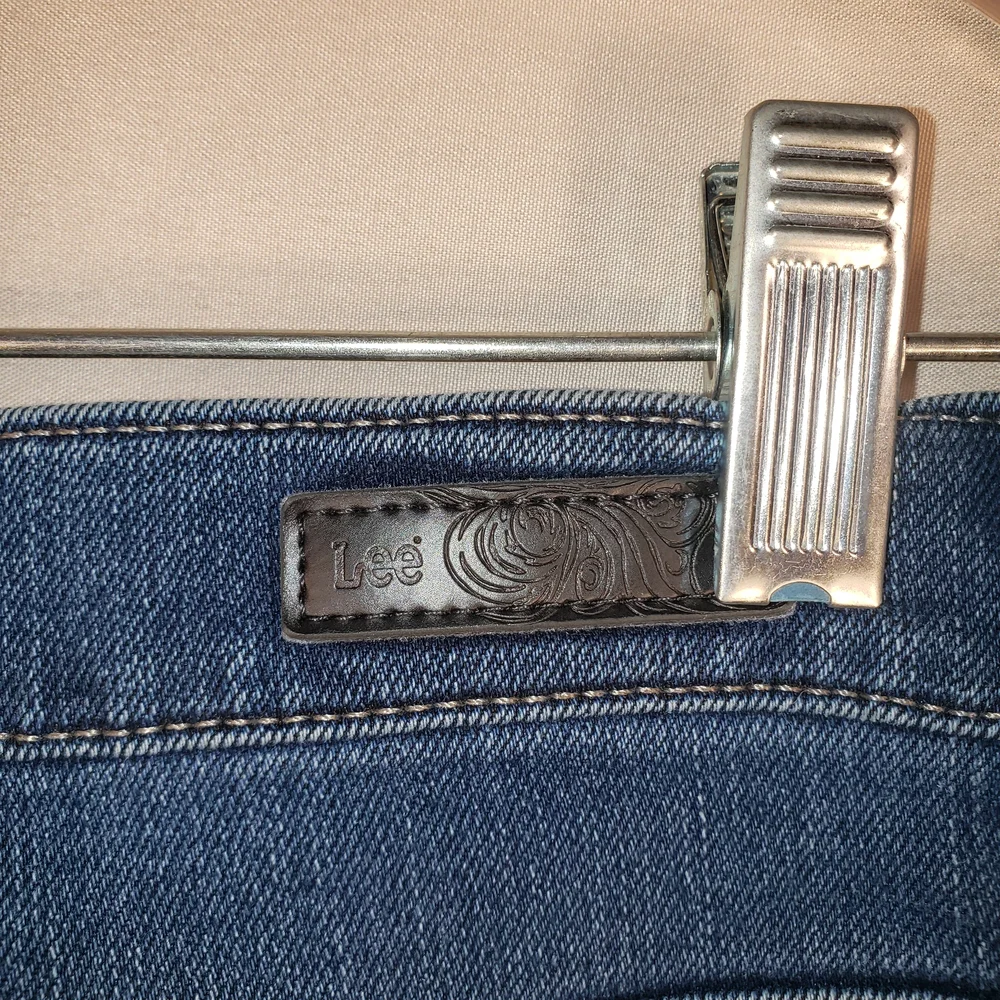 Lee Relaxed Fit Denim Blue Straight Leg Women's Jeans - 10 Short - Picture 4 of 6